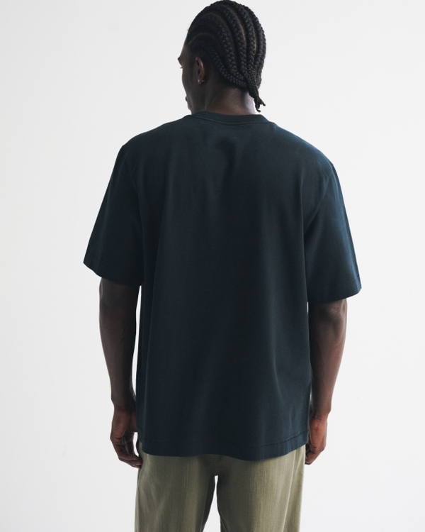 select to zoom model image