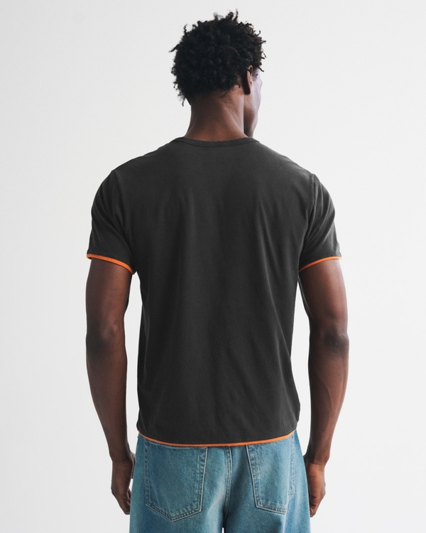 select to zoom model image