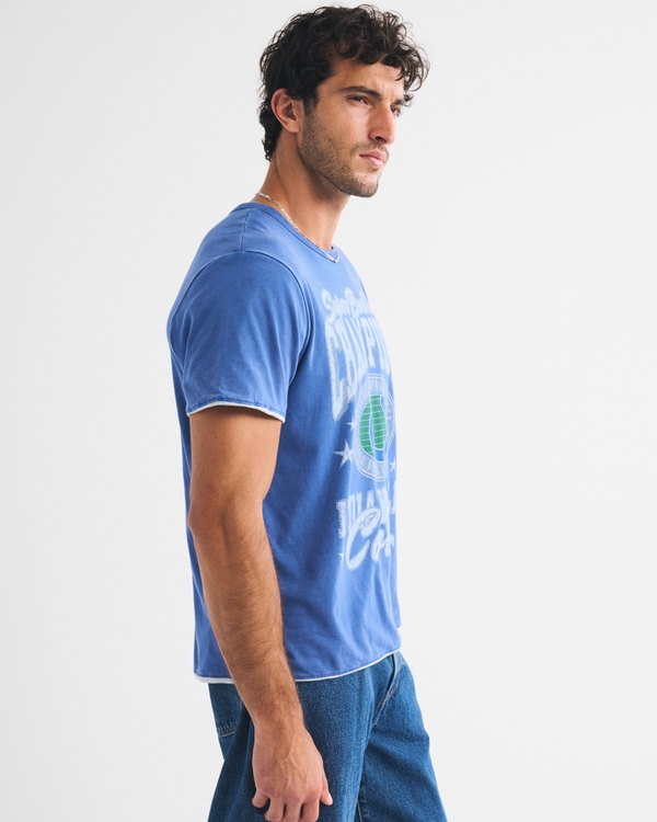 select to zoom model image