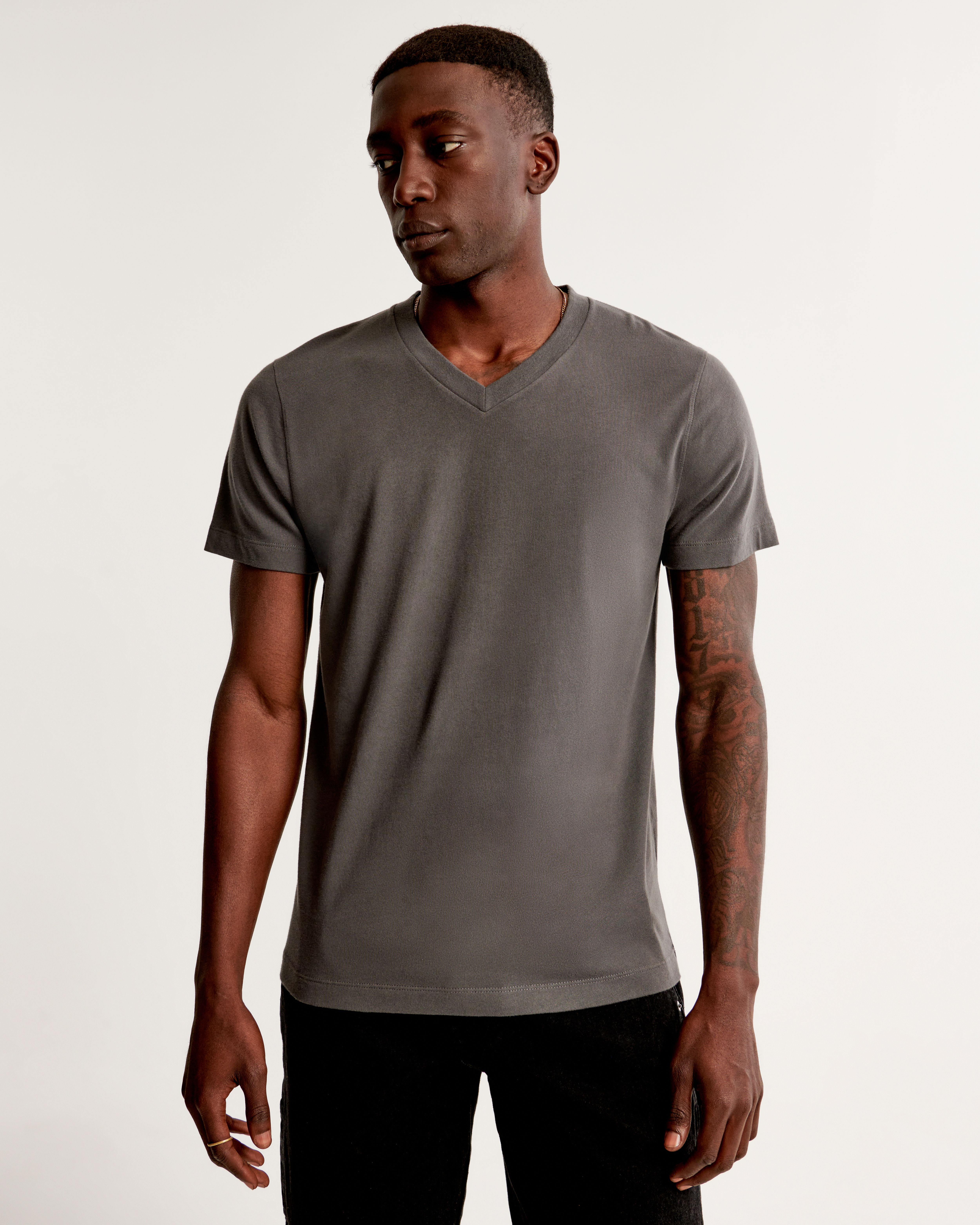 Grey v neck 2024 t shirt mens