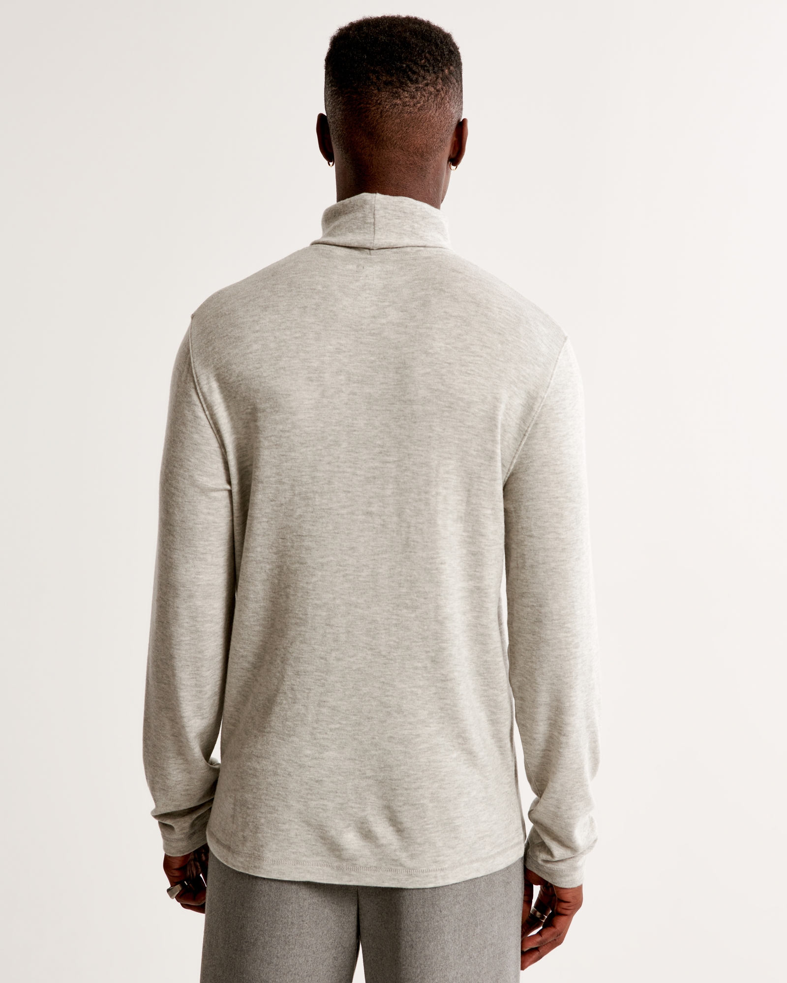 Merino blend mens T-neck ribbed sweater to custom colour/TM33