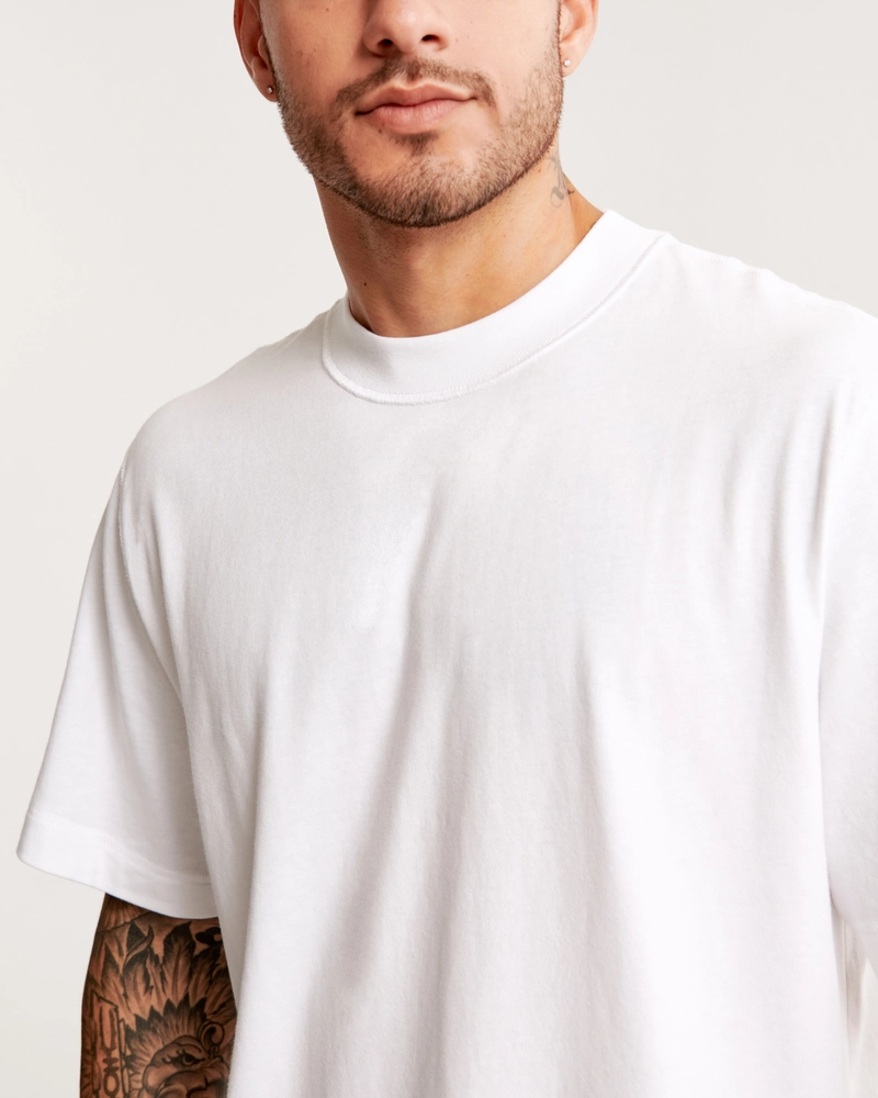 Vintage-Inspired Cropped Tee