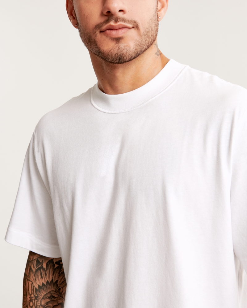 Vintage-Inspired Cropped Tee