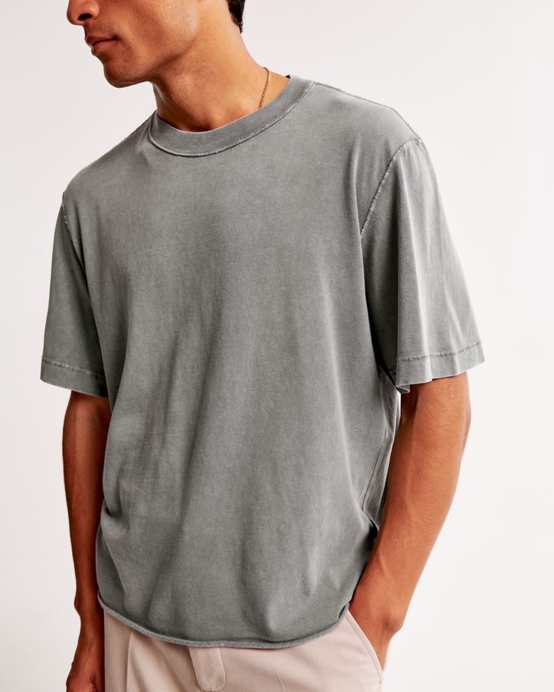 Vintage-Inspired Cropped Tee