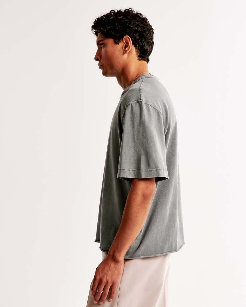 Vintage-Inspired Cropped Tee
