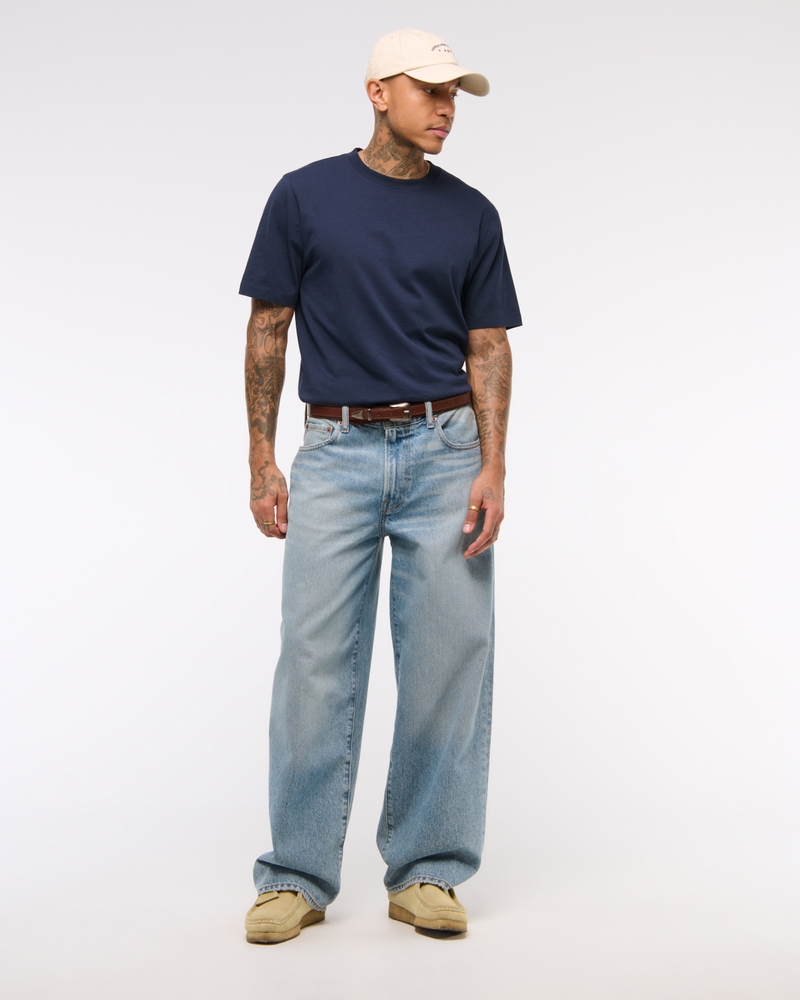 select to zoom model image
