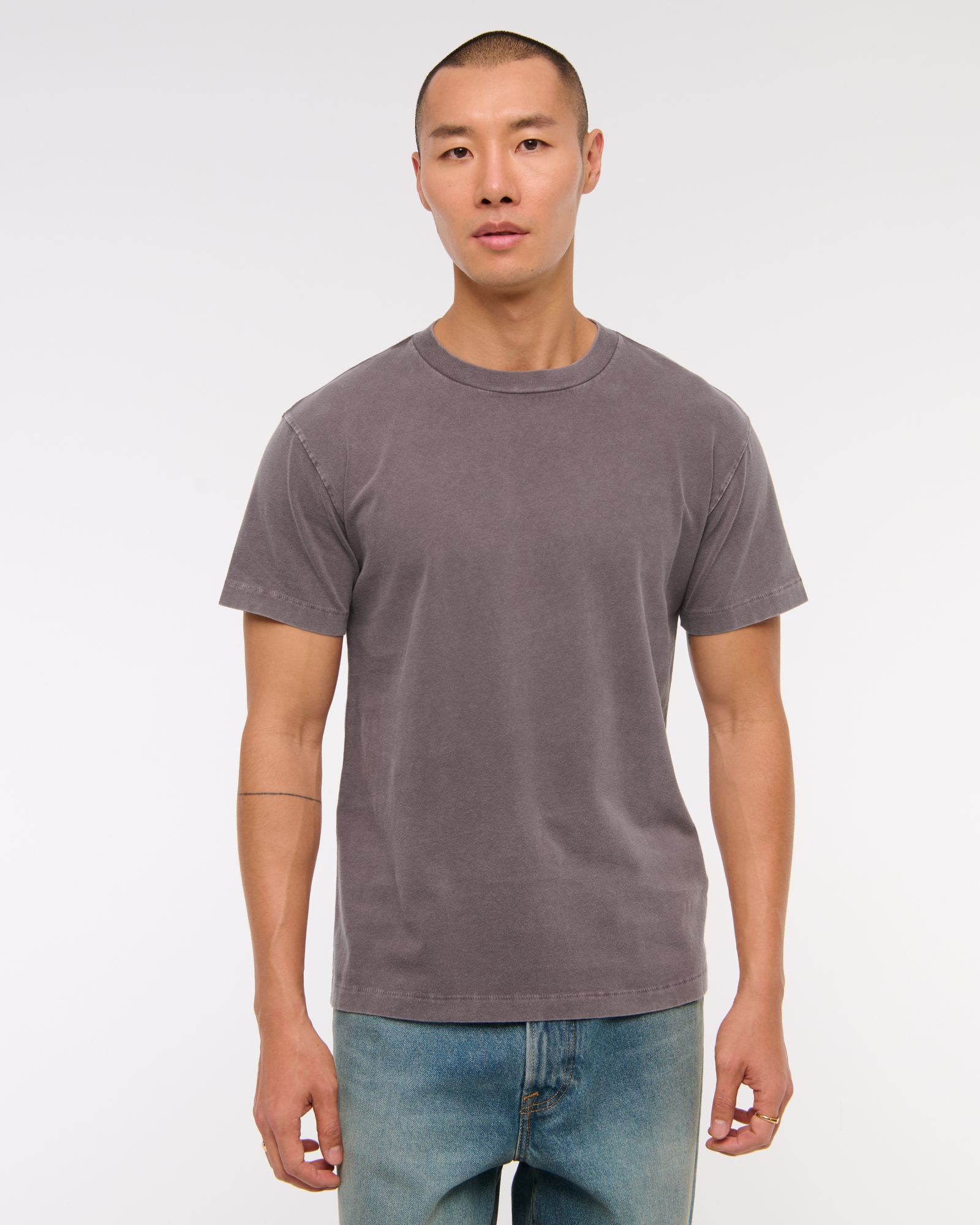 Relaxed Essential Tee