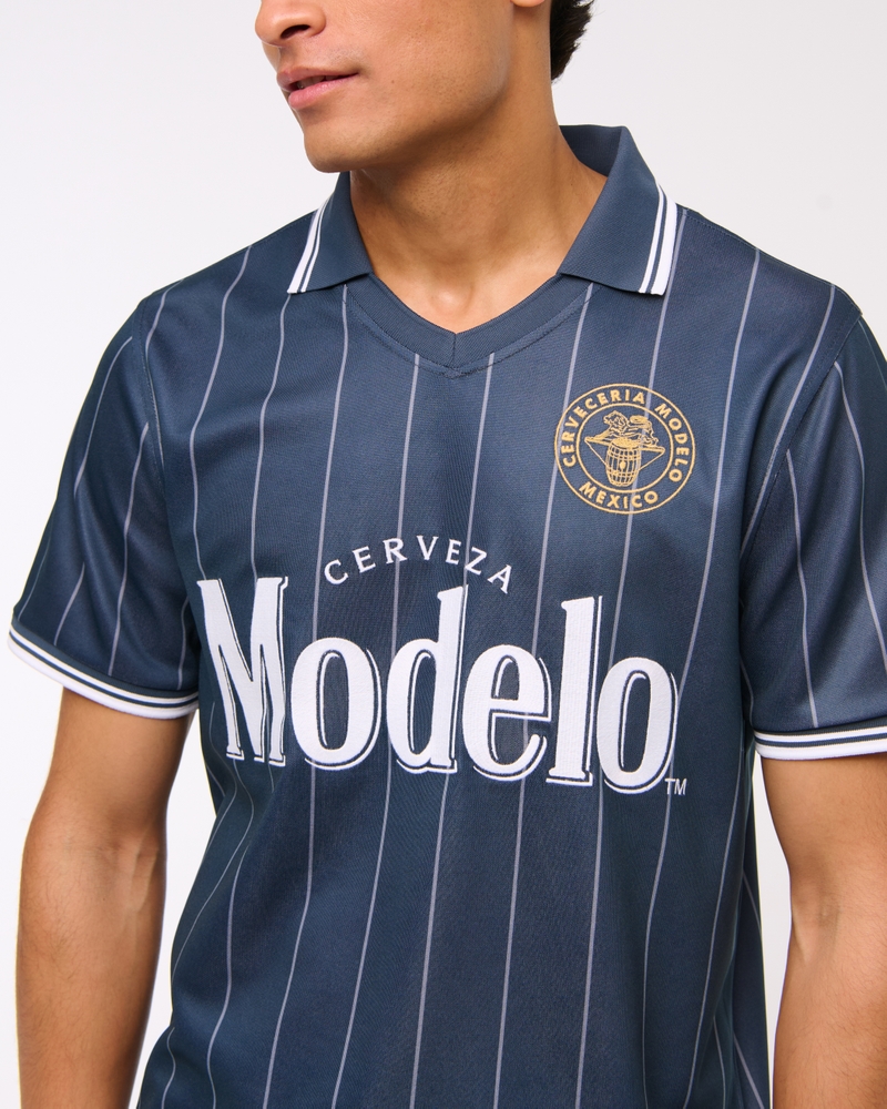 Modelo Soccer Jersey-Inspired Polo