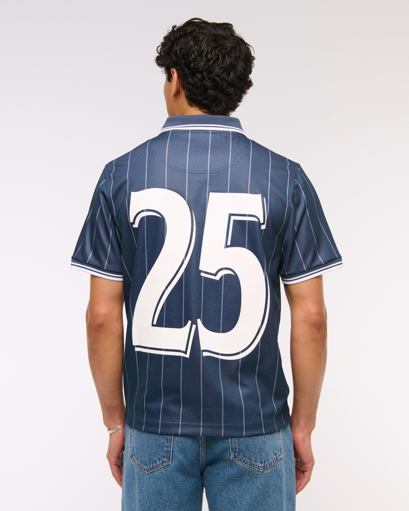 Modelo Soccer Jersey-Inspired Polo