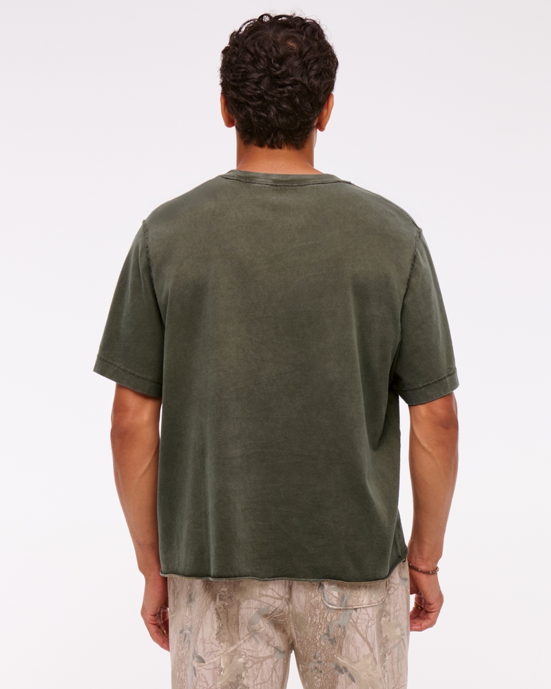 Vintage-Inspired Cropped Tee
