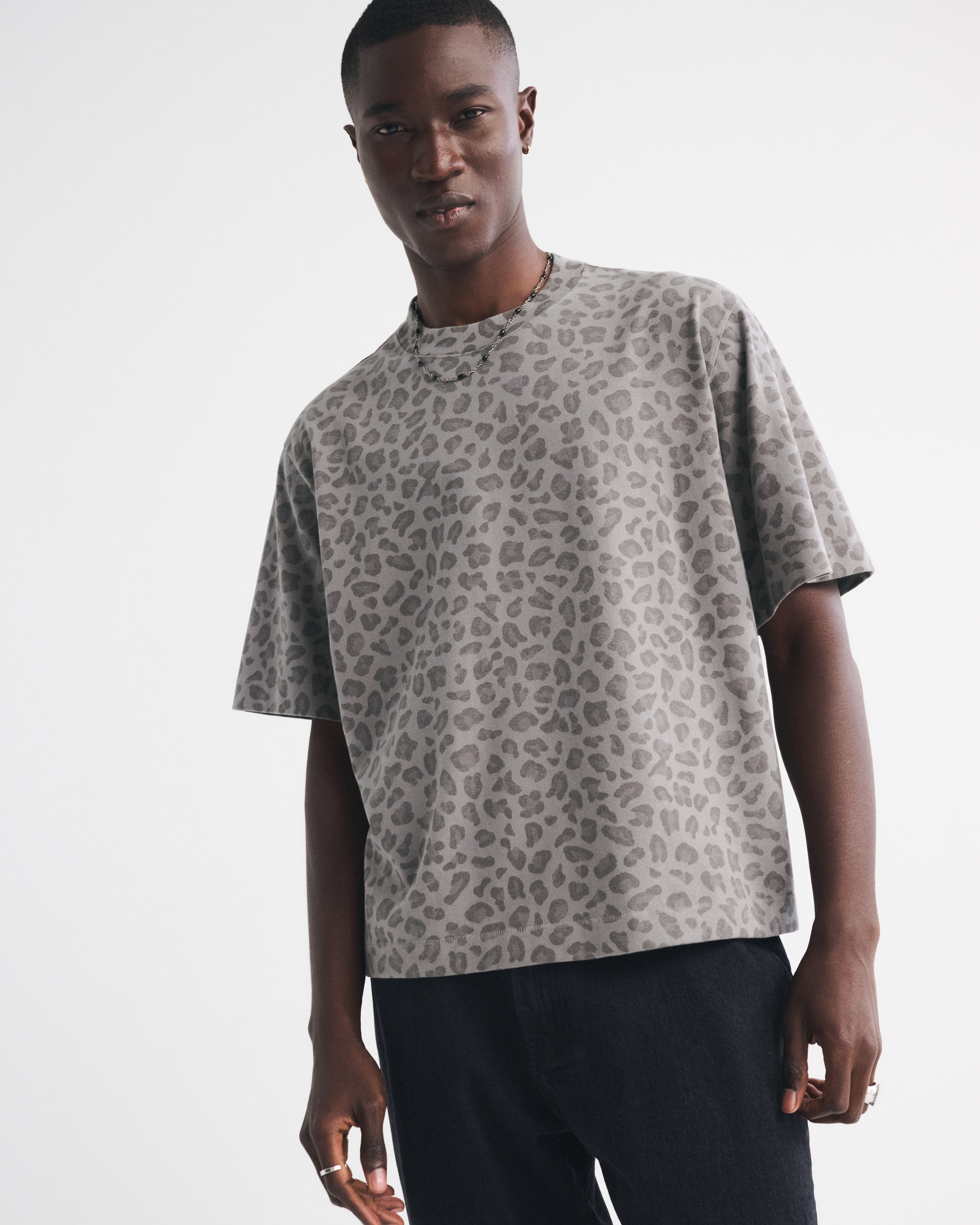 Abercrombie & Fitch Premium Heavyweight Cropped Tee In Gray