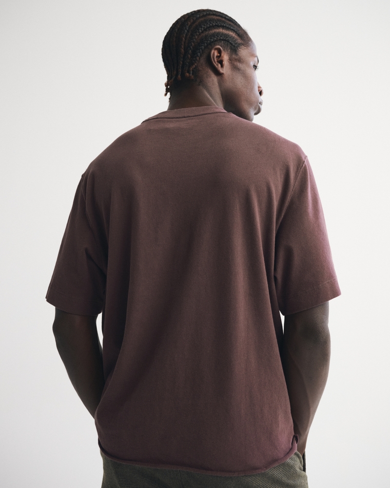 Vintage-Inspired Cropped Tee