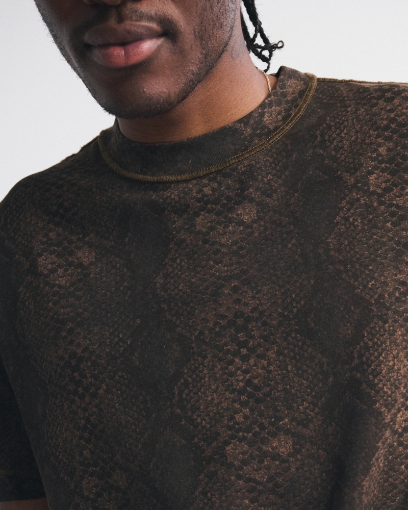 Vintage-Inspired Tee - thumbnail 9
