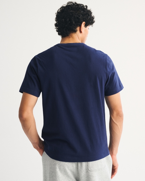 select to zoom model image