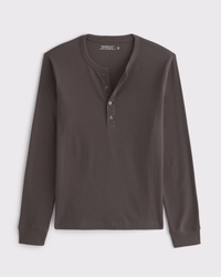 Camiseta henley básica ribeteada de corte ceñido