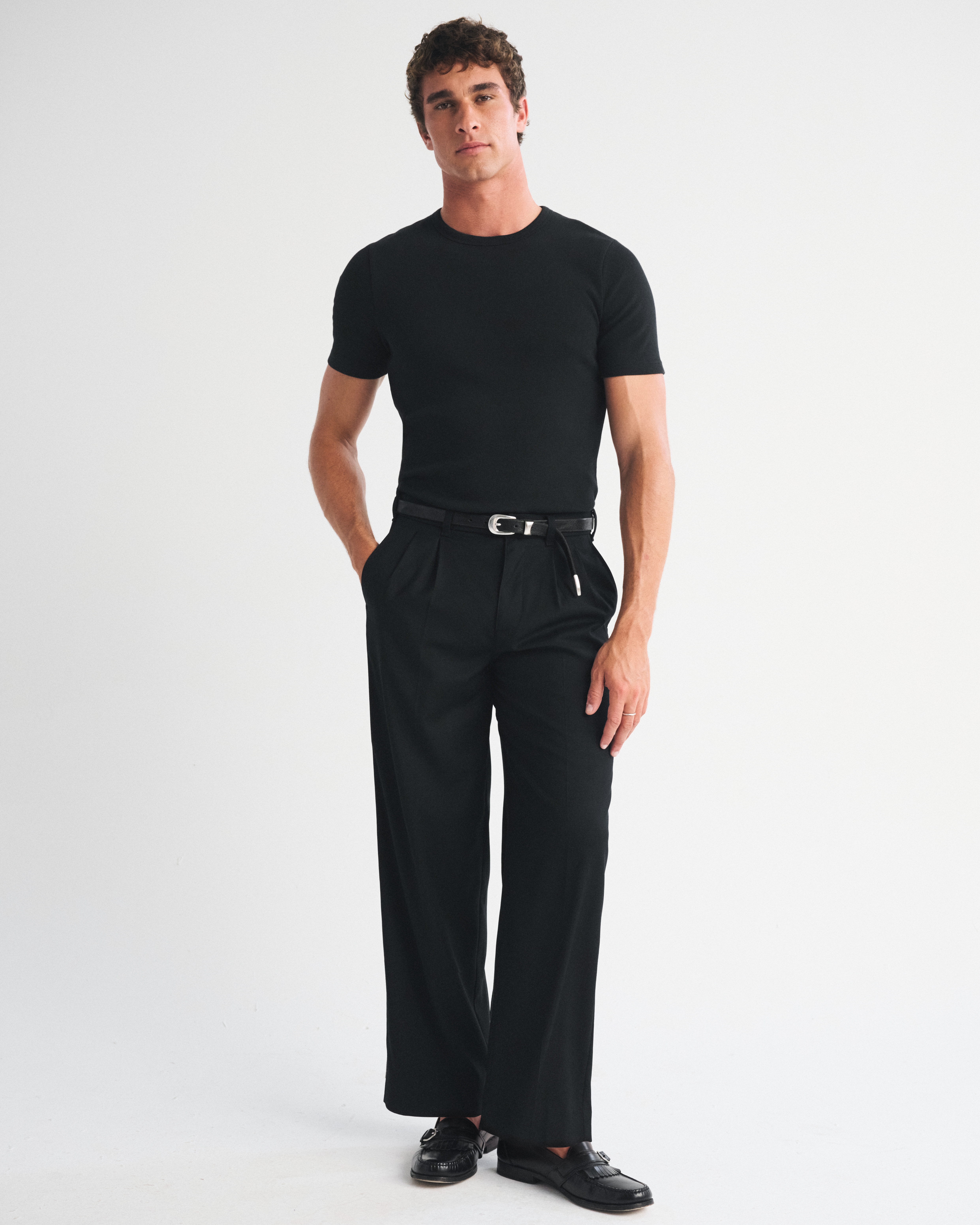 Мужские футболки Abercrombie & Fitch Essential Slim Ribbed Tee — фото 3