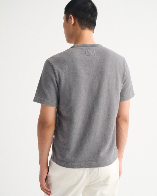 select to zoom model image