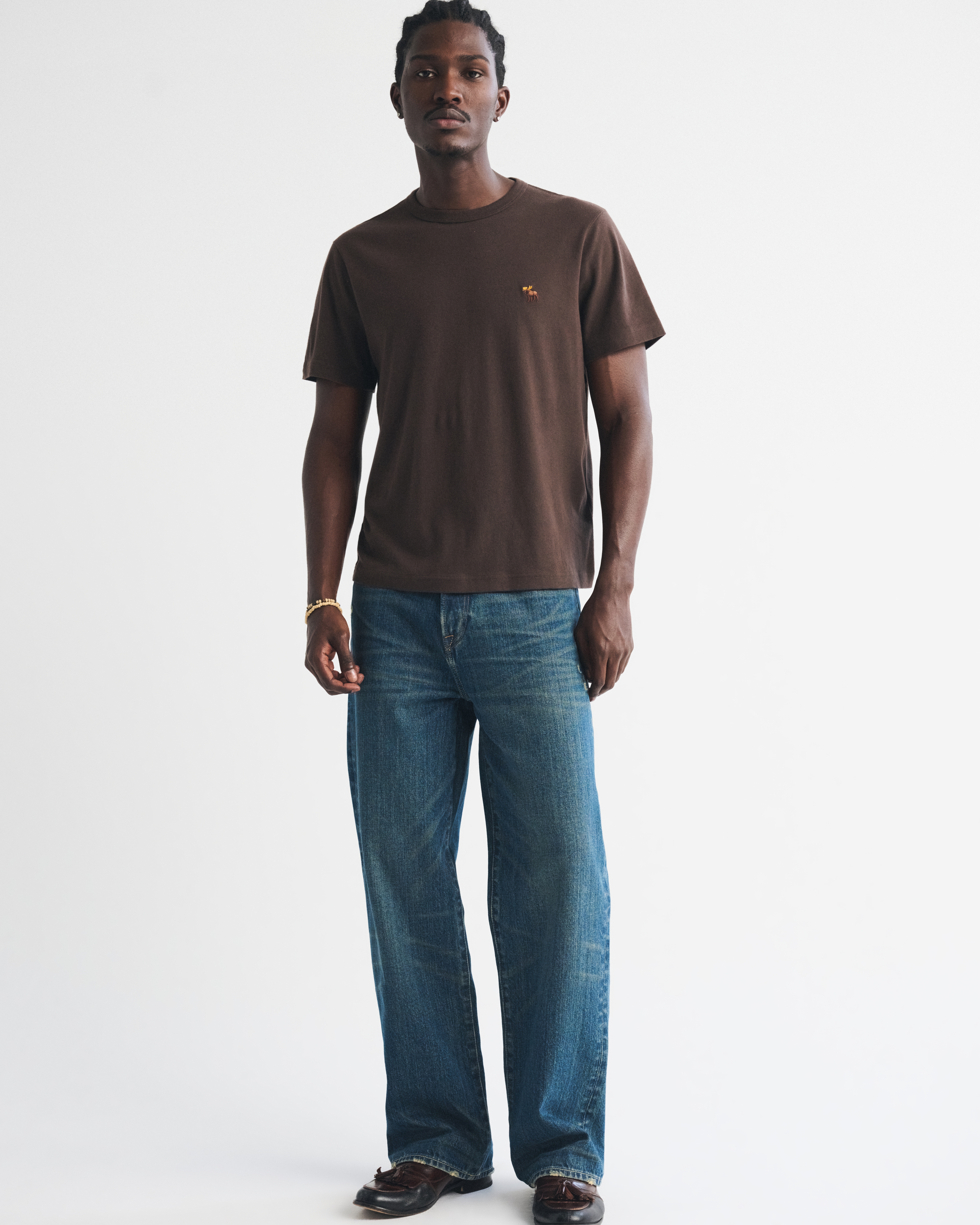 Мужская футболка Abercrombie & Fitch Classic Essential Icon, цвет: Кофейный — фото 3