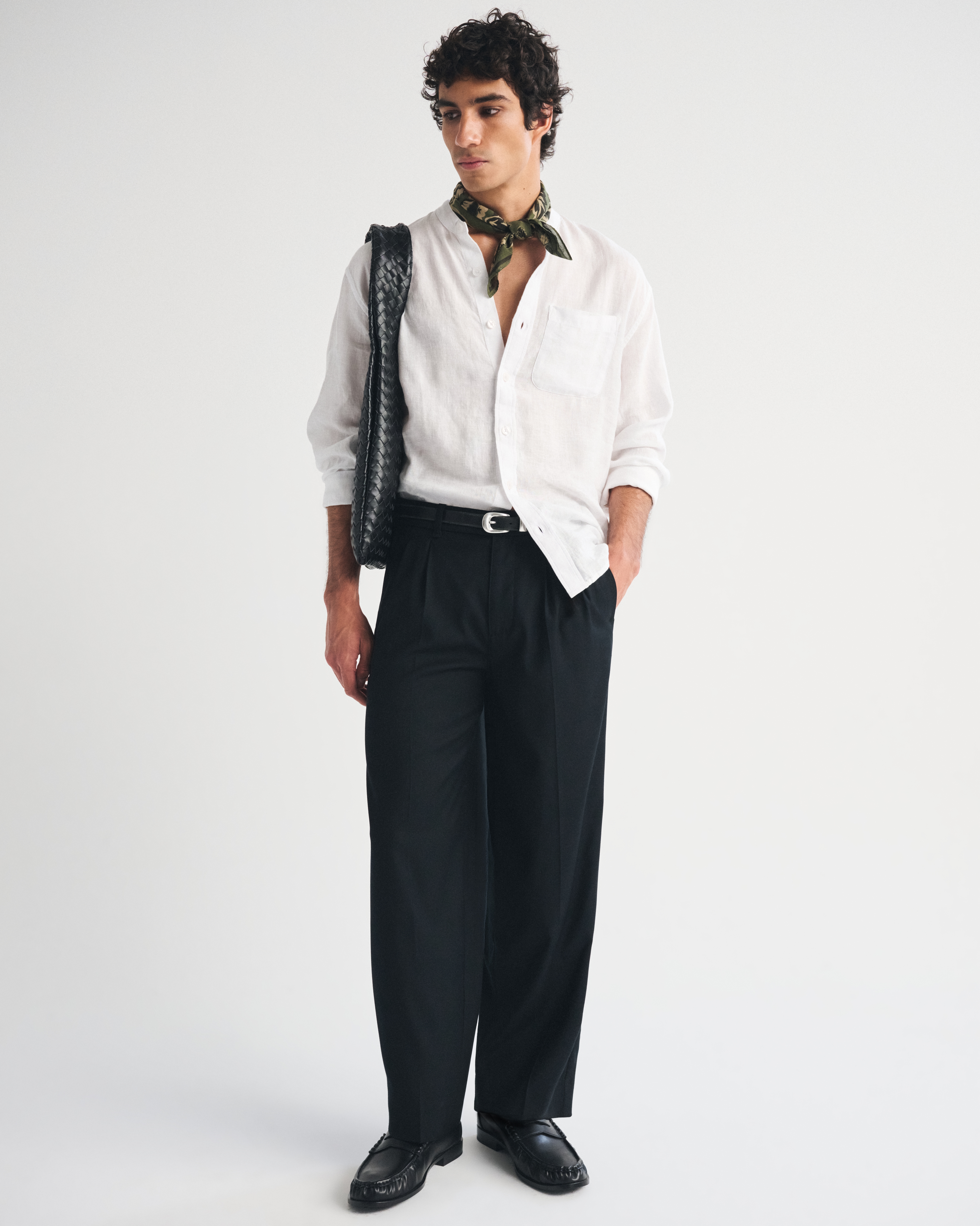 Мужские рубашки Abercrombie & Fitch 100% Linen Banded Collar Button-Up Shirt — фото 3