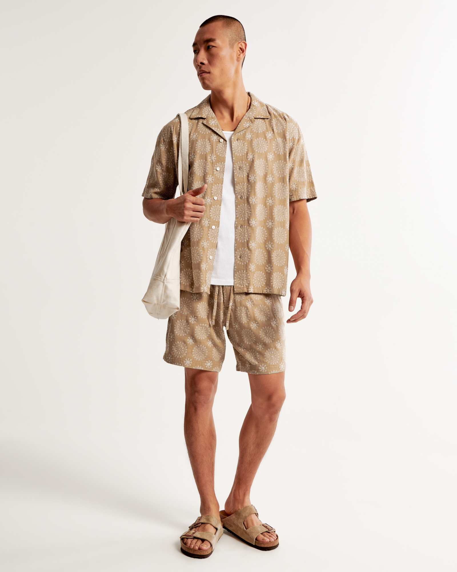 Camp-Collar Embroidered Cotton and Linen-Blend Shirt