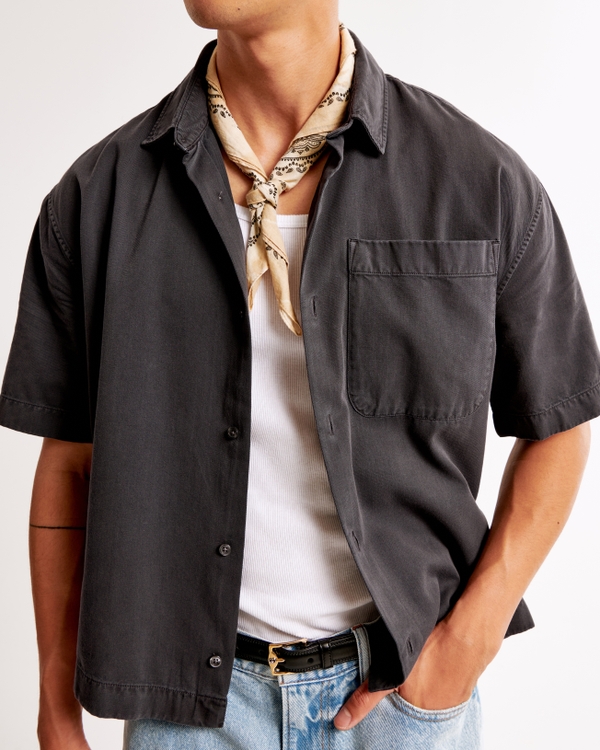 Short-Sleeve Cropped Workwear Button-Up Shirt, Dark Gray