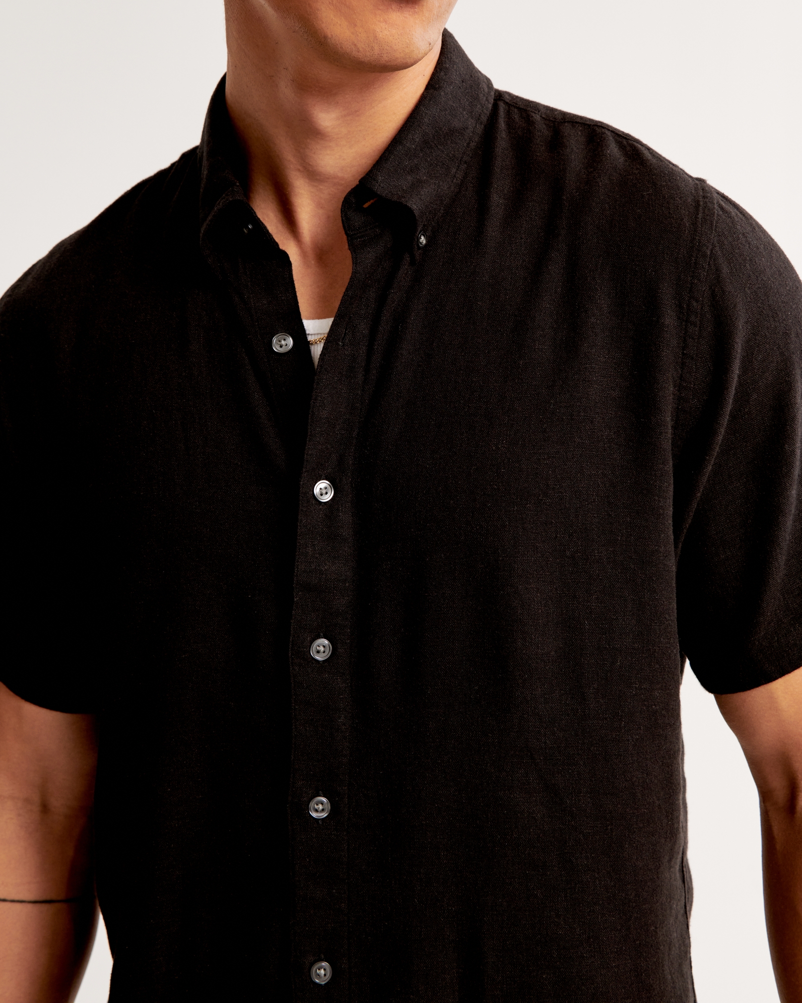 Short-Sleeve Summer Linen-Blend Button-Up Shirt