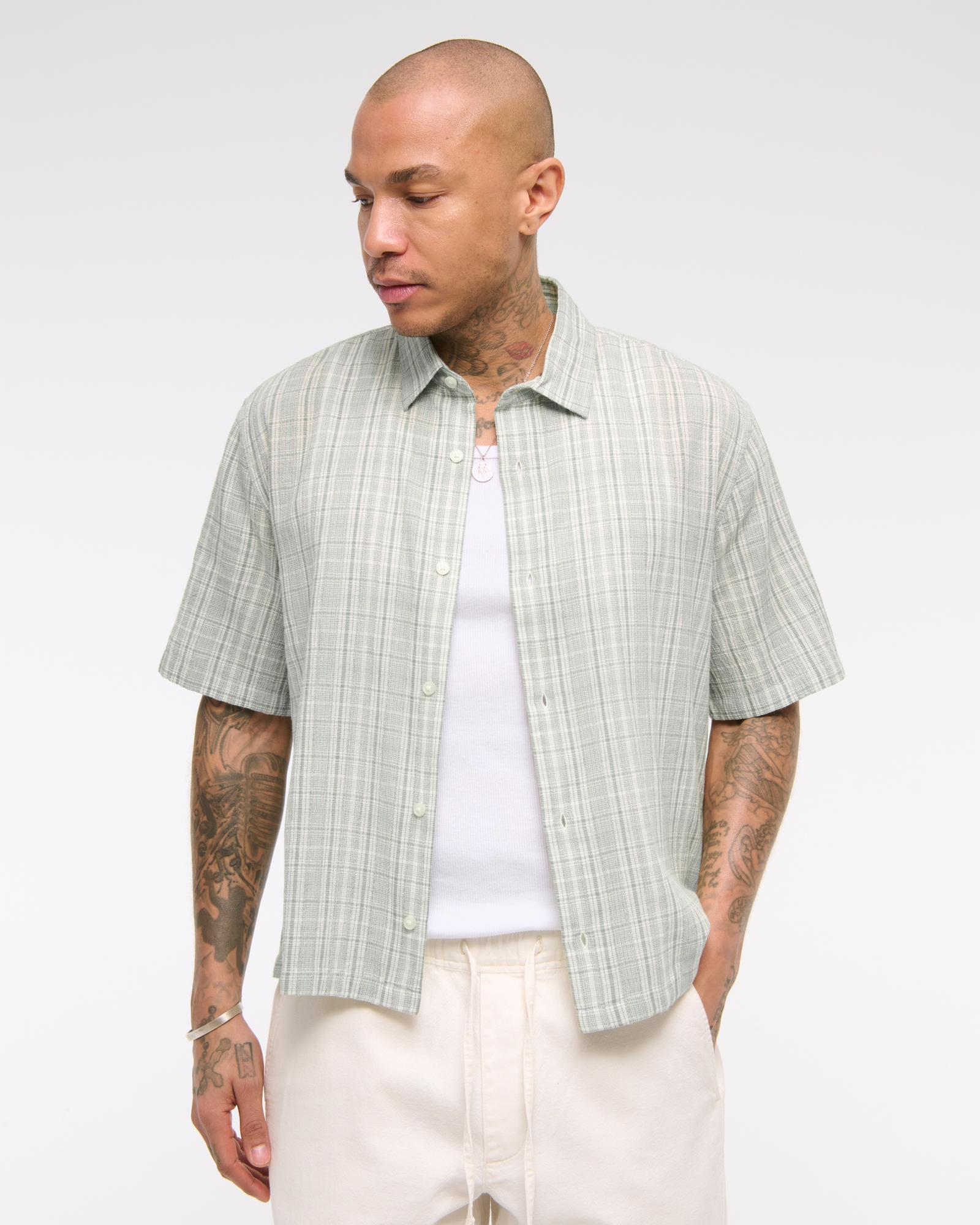 Short-Sleeve Cropped Textural Plaid Button-Up Shirt
