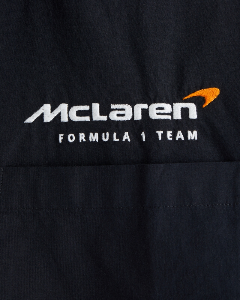 Short-Sleeve Cropped McLaren Workwear Button-Up Shirt