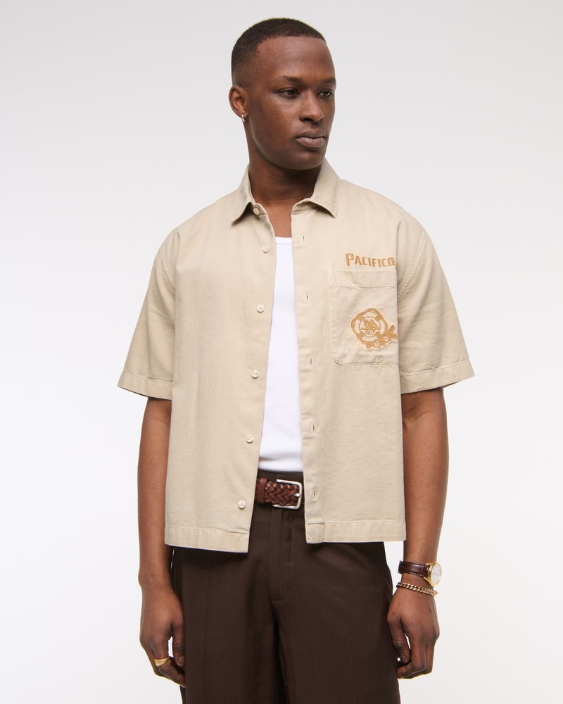 Short-Sleeve Cropped Pacífico Workwear Button-Up Shirt