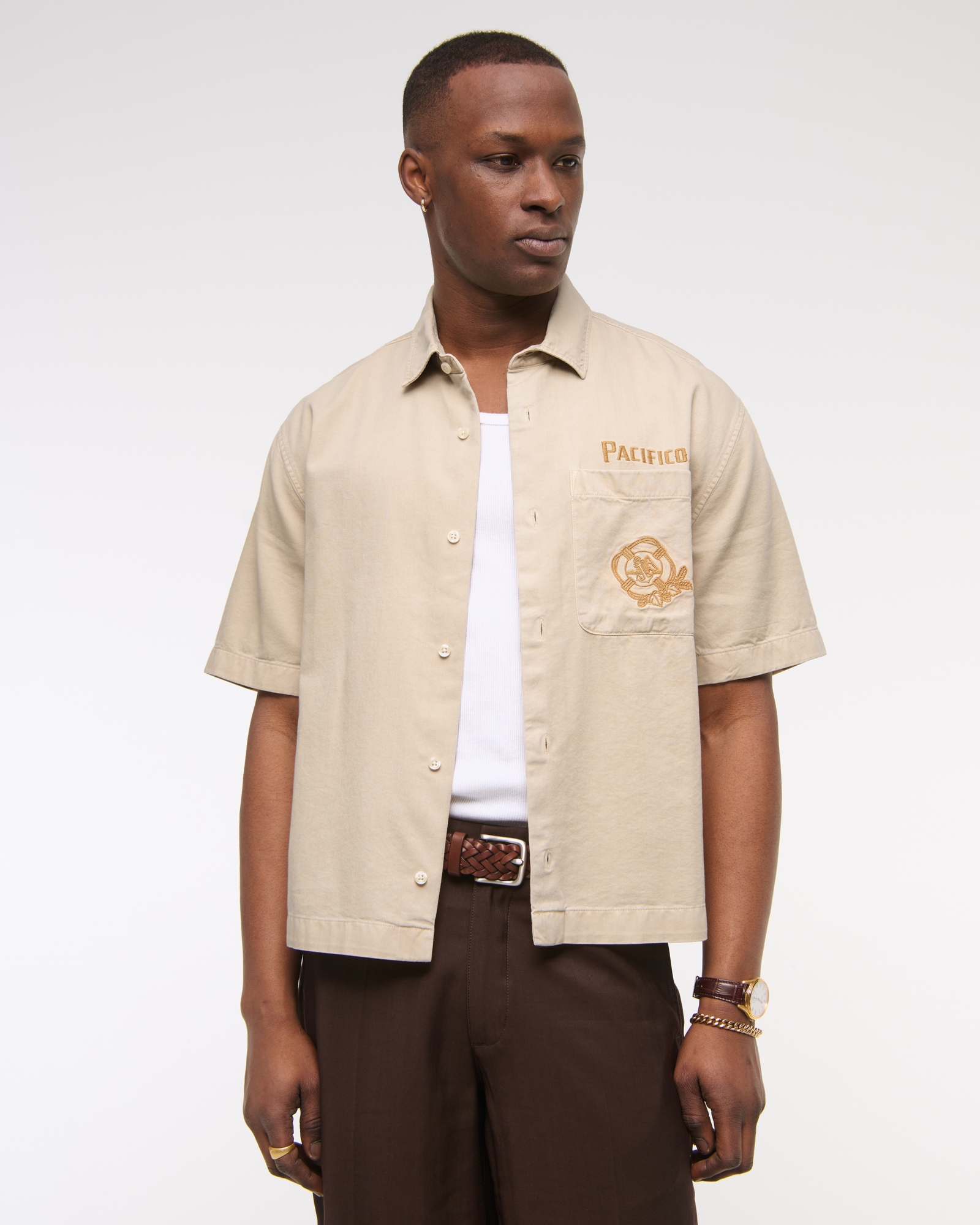 Abercrombie & Fitch Short-Sleeve Modelo Workwear Button-Up Shirt