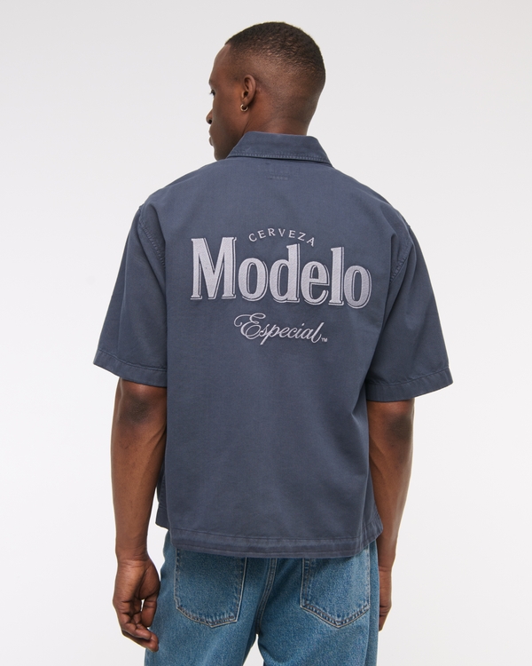 Short-Sleeve Cropped Modelo Workwear Button-Up Shirt