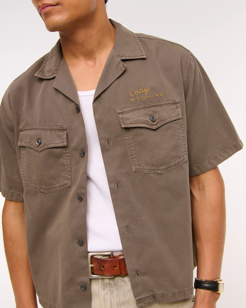 Short Sleeve Cropped Western Graphic Button-Up Shirt