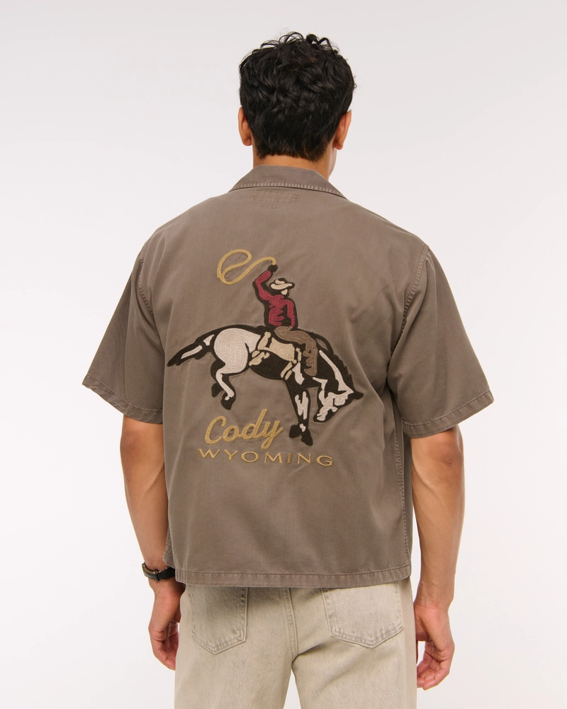 Short Sleeve Cropped Western Graphic Button-Up Shirt