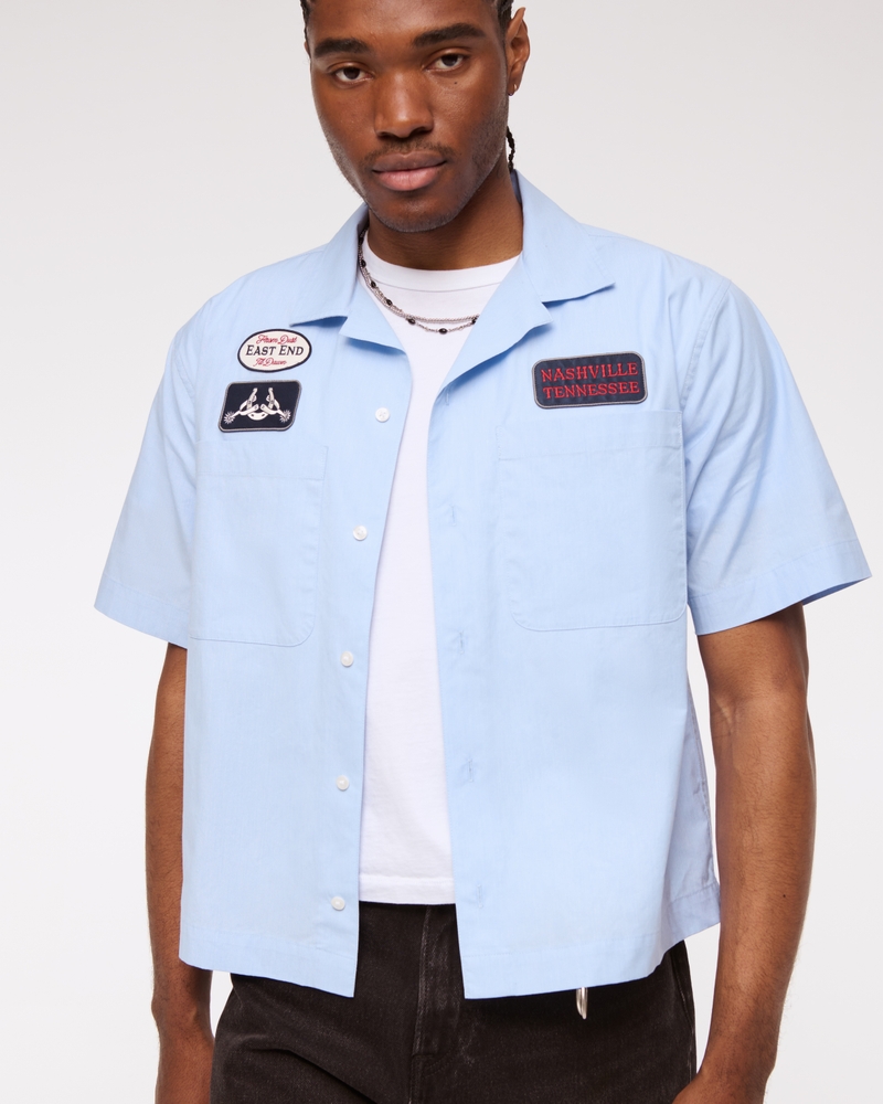 Short-Sleeve Cropped Graphic Workwear Button-Up Shirt