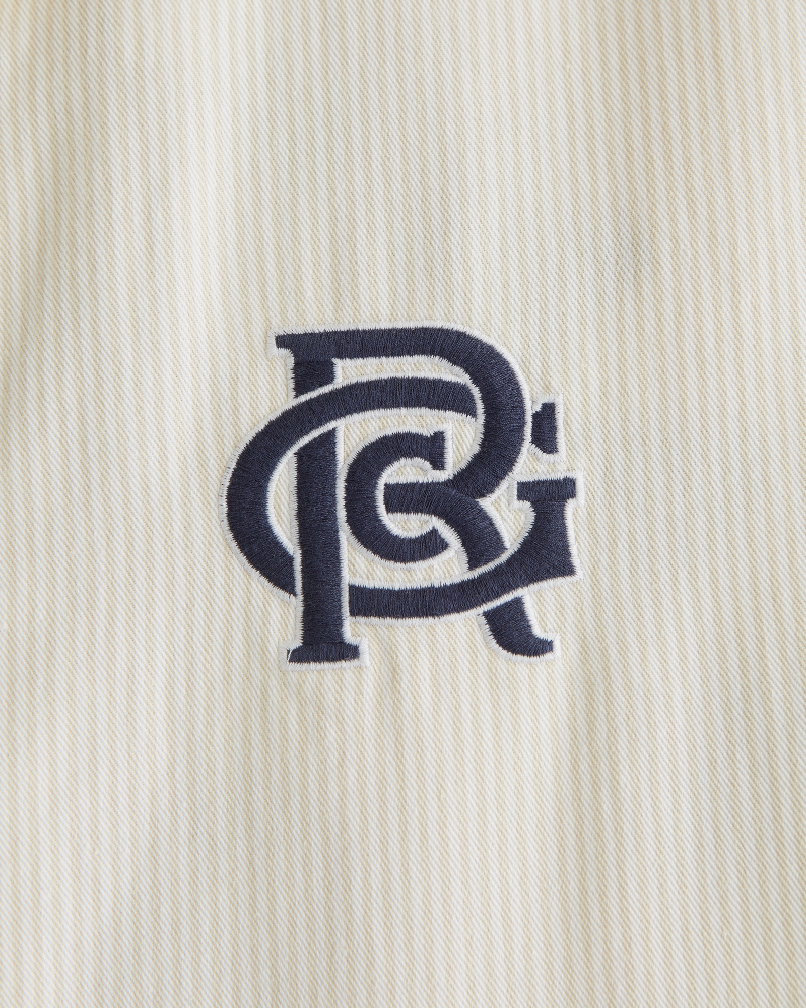 Short-Sleeve Cropped Random Golf Club Button-Up Shirt