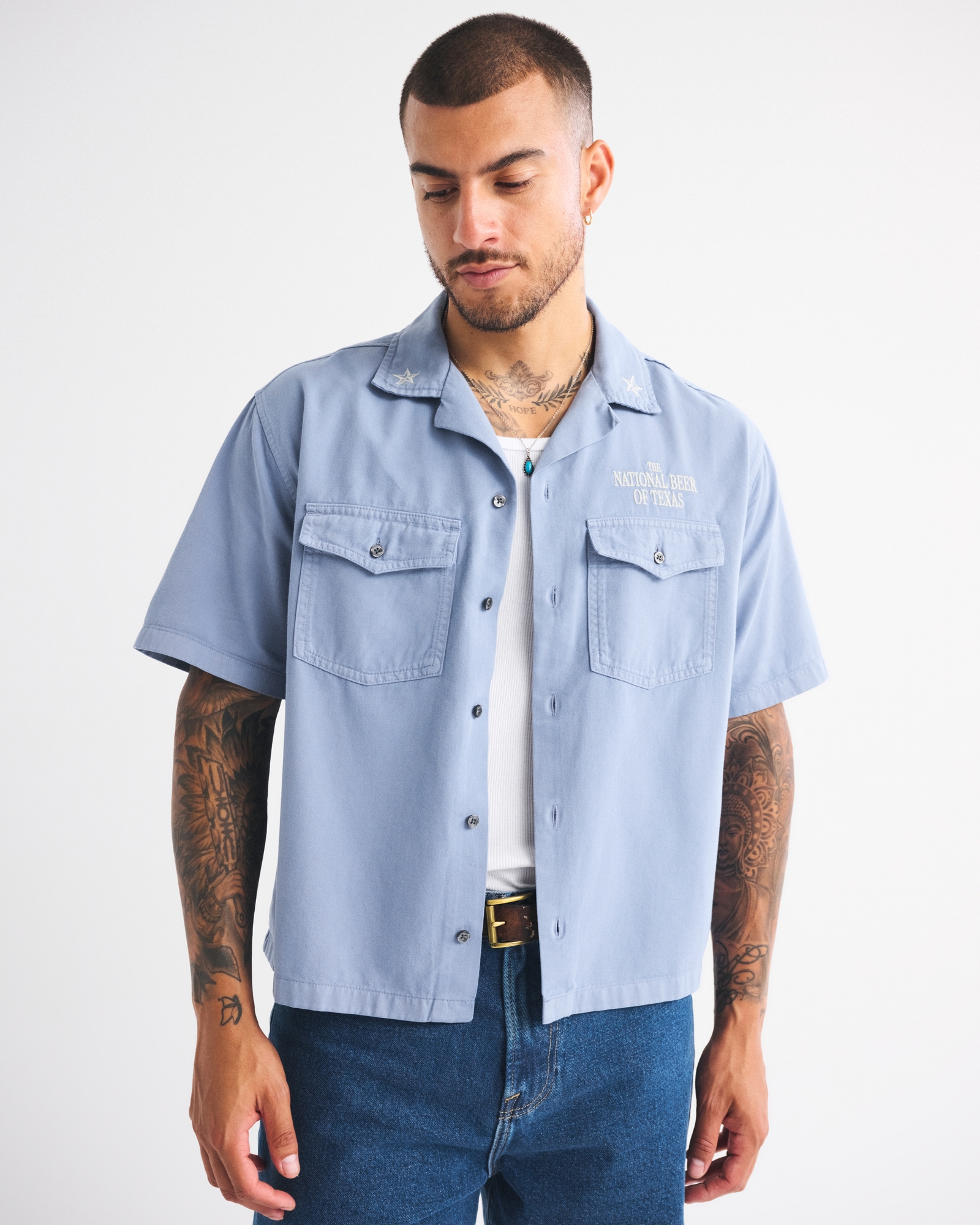 Short-Sleeve Cropped Lone Star Beer Workwear Button-Up Shirt