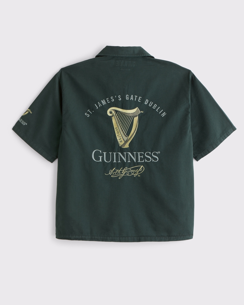 Short-Sleeve Cropped Guinness Workwear Button-Up Shirt
