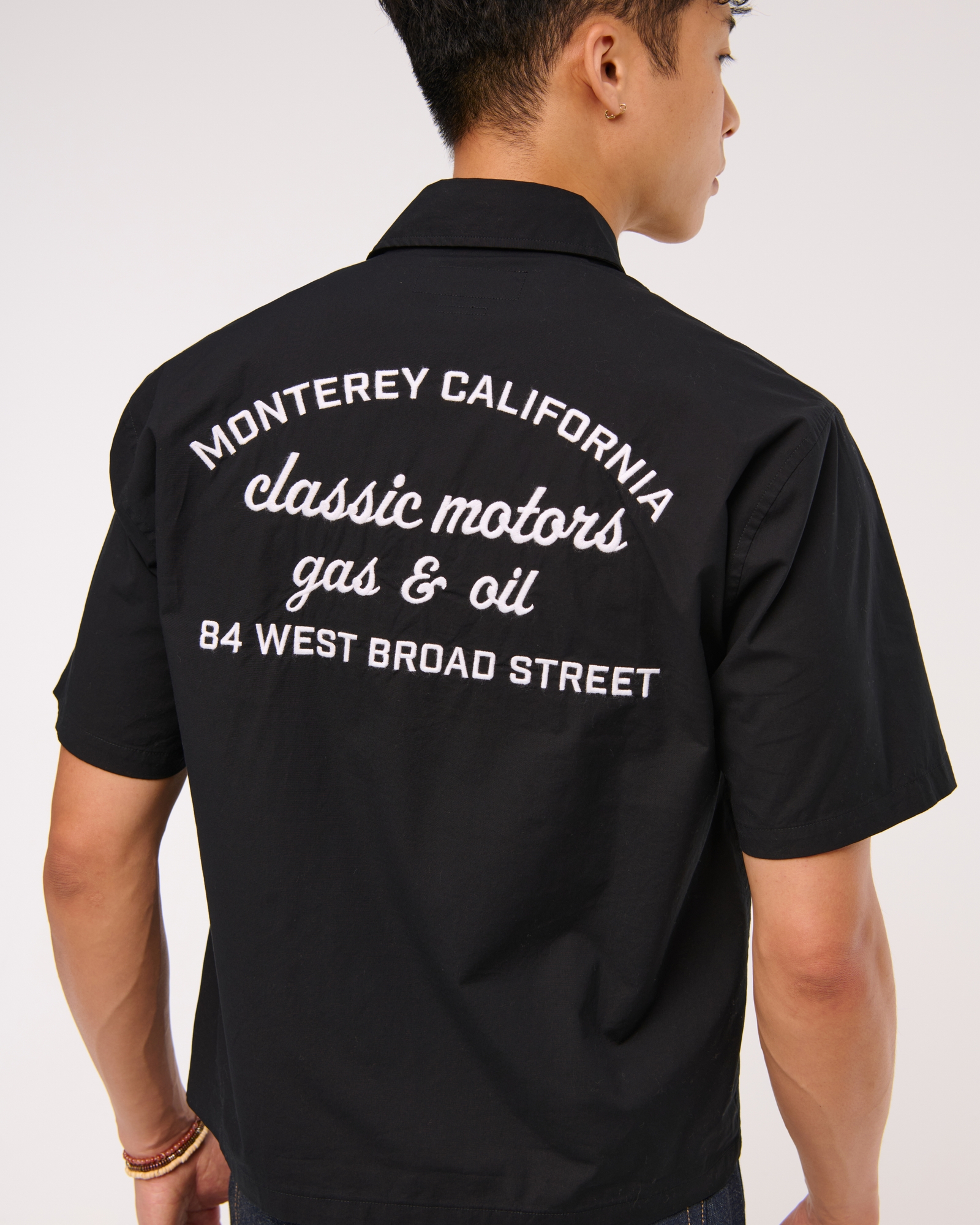 Short-Sleeve Poplin Graphic Button-Up Shirt