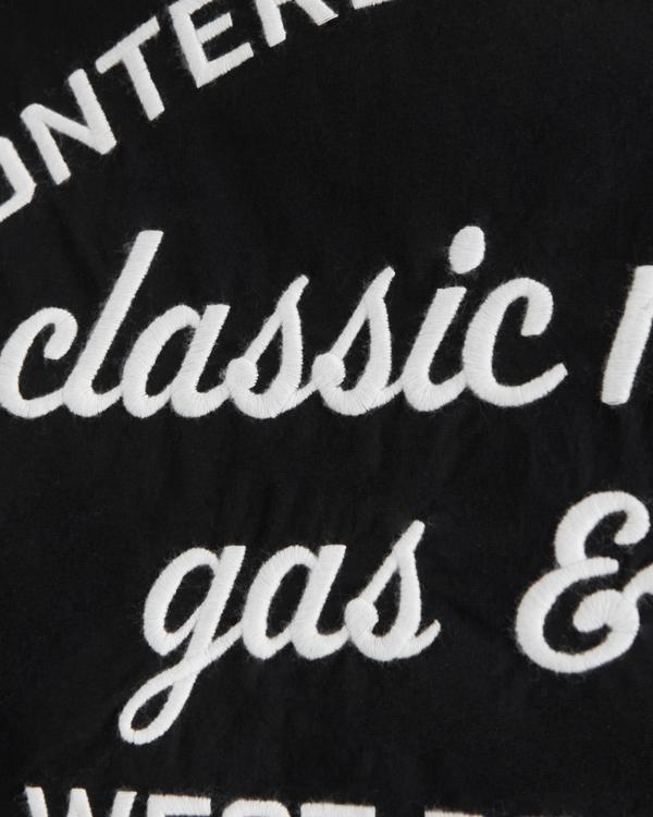 Short-Sleeve Cropped Poplin Graphic Button-Up Shirt