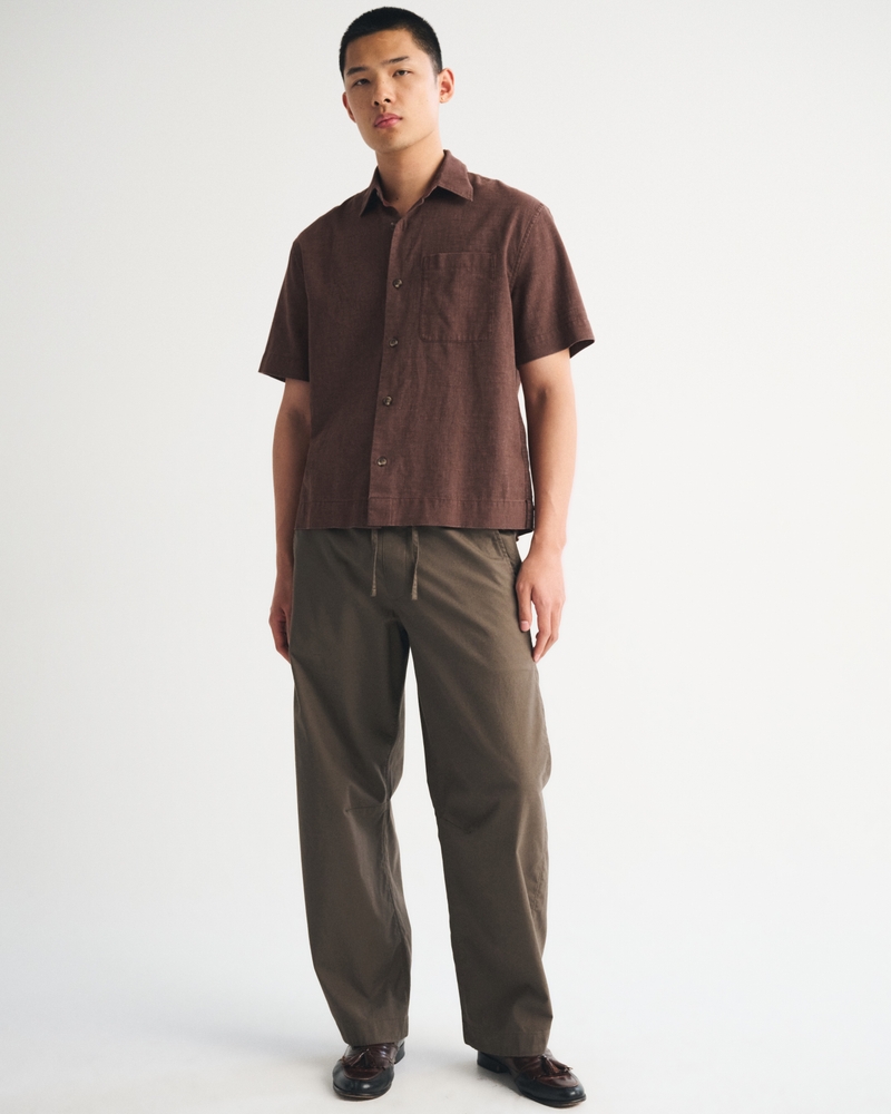 Point Collar Button-Up Shirt