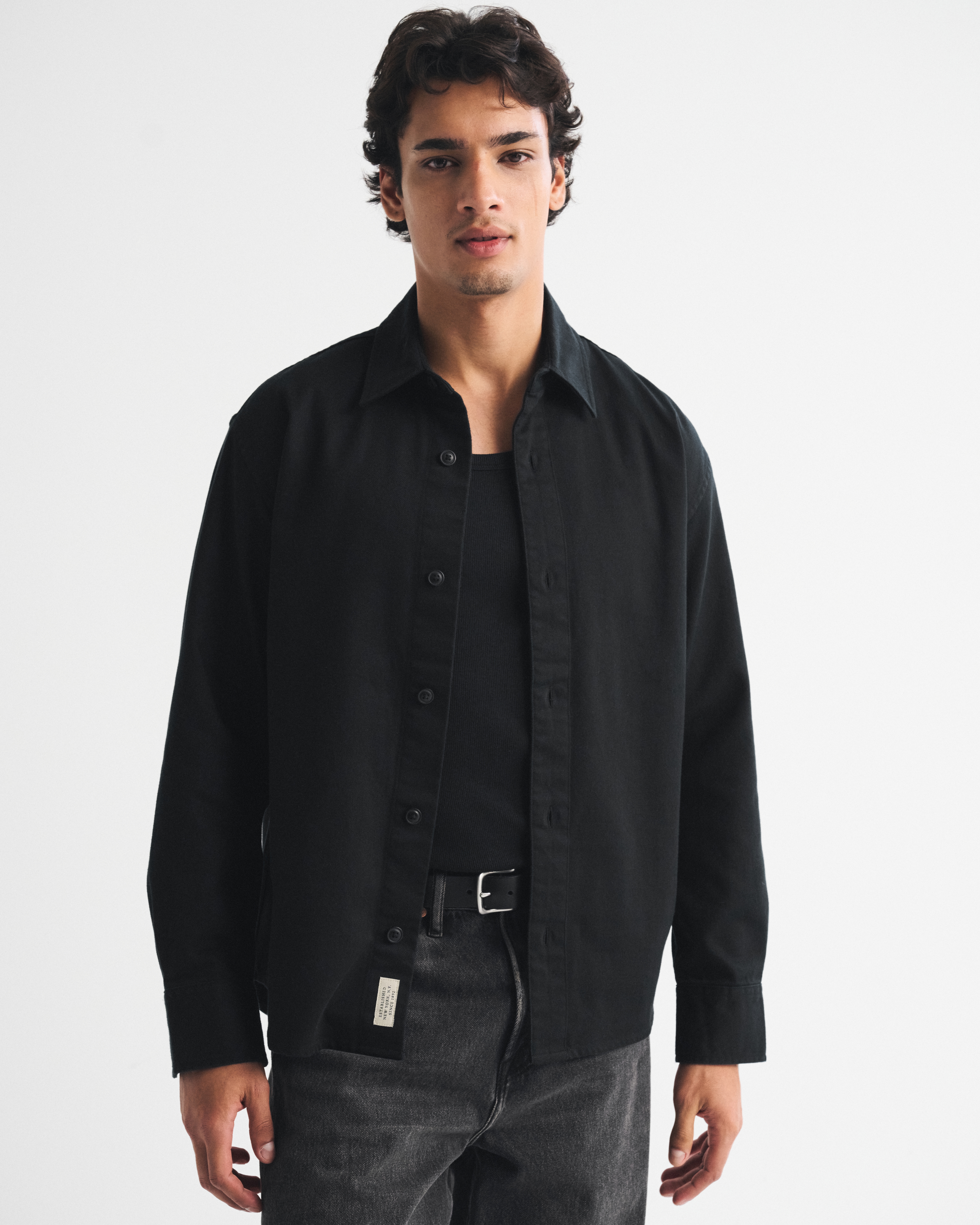 Рубашка Abercrombie & Fitch Twill Button-Up, цвет: Чёрный — фото 2