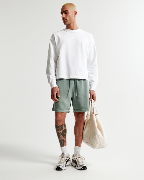 Relaxed Essential Short, Green Texture