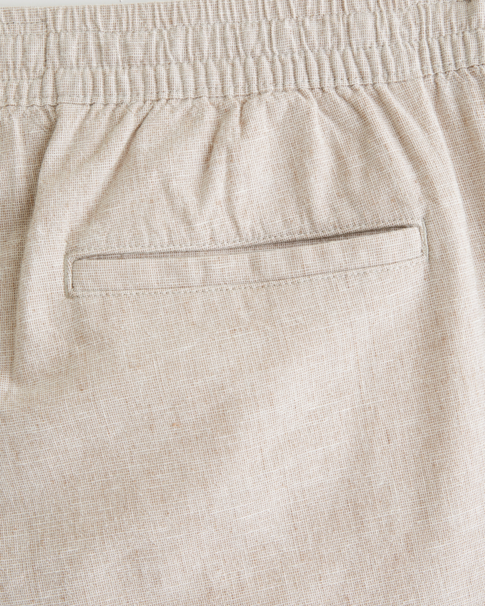 Relaxed Linen-Blend Pull-On Short