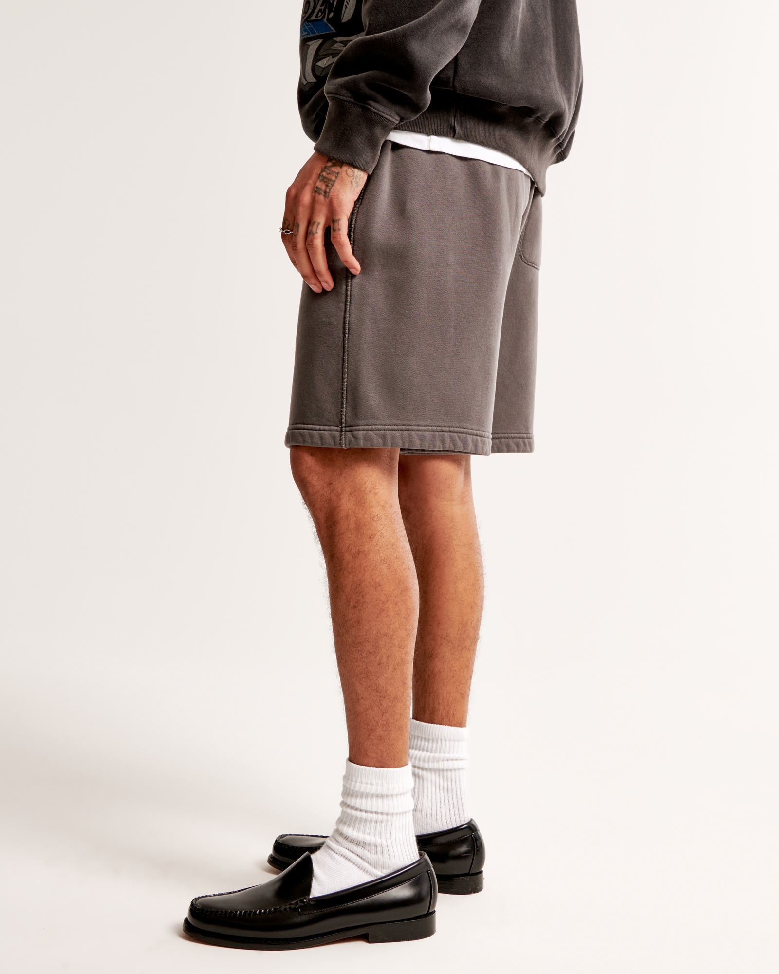 Relaxed Thrift-Inspired Fleece Short