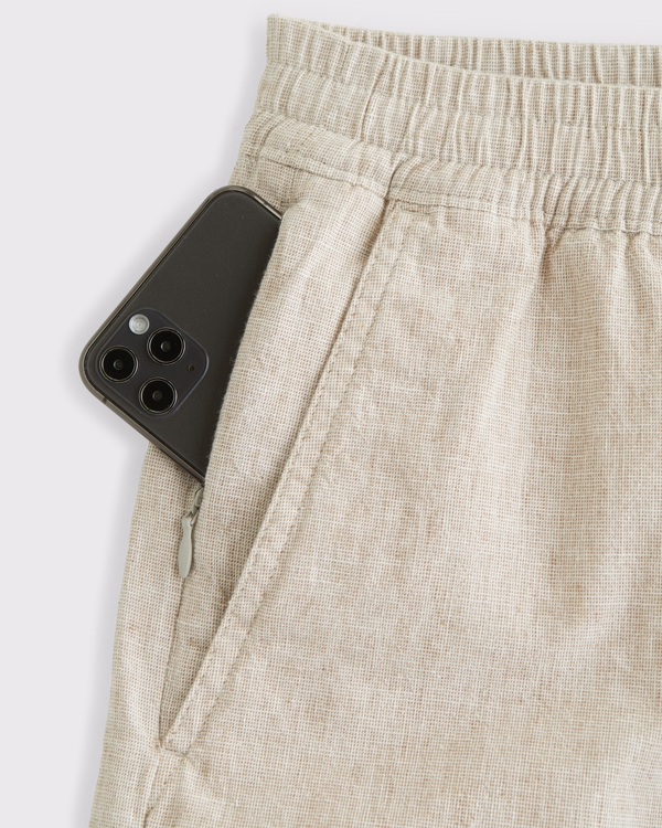 Relaxed Linen-Blend Pull-On Short