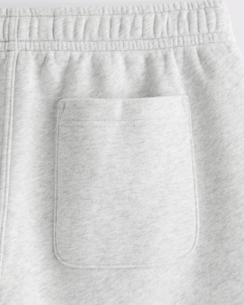 Vol. 28 Danzy Fleece Short