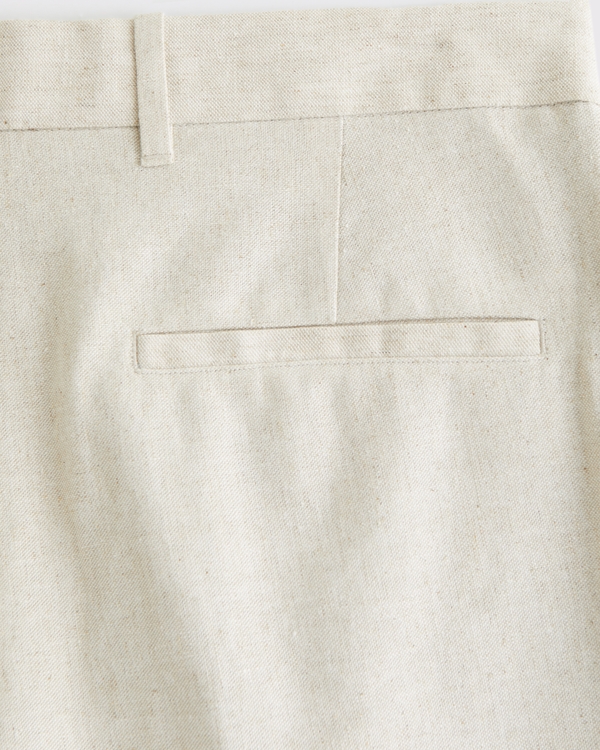 The A&F Collins Tailored Linen-Blend Suit Short