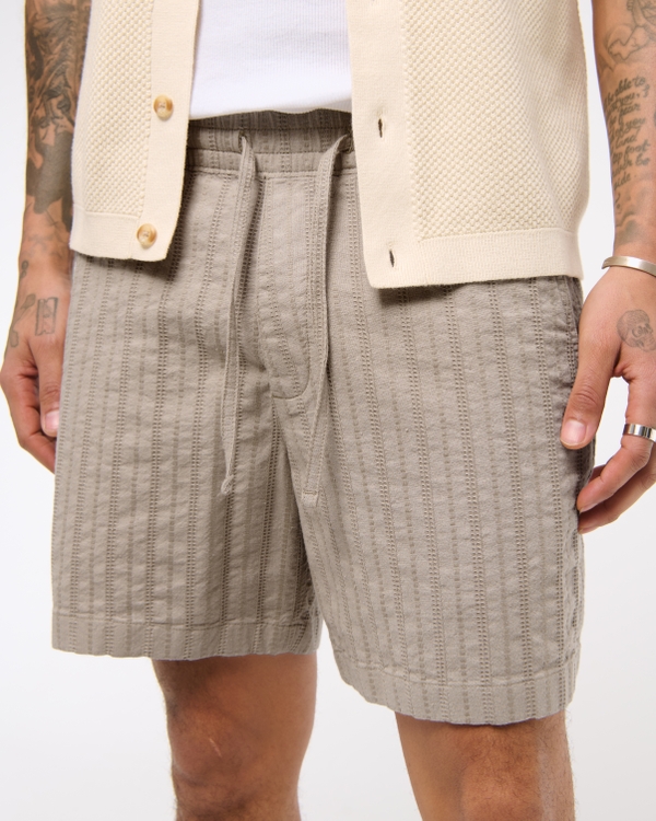 Textured Pull-On Short