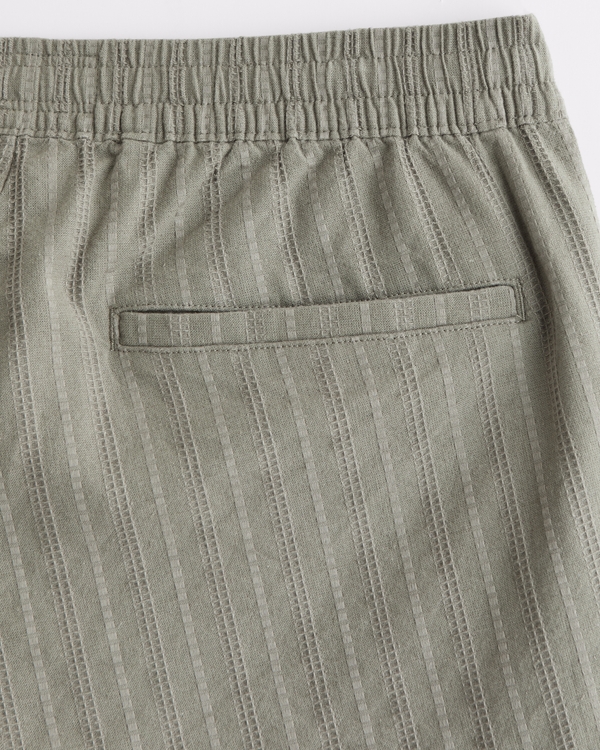 Textured Pull-On Short