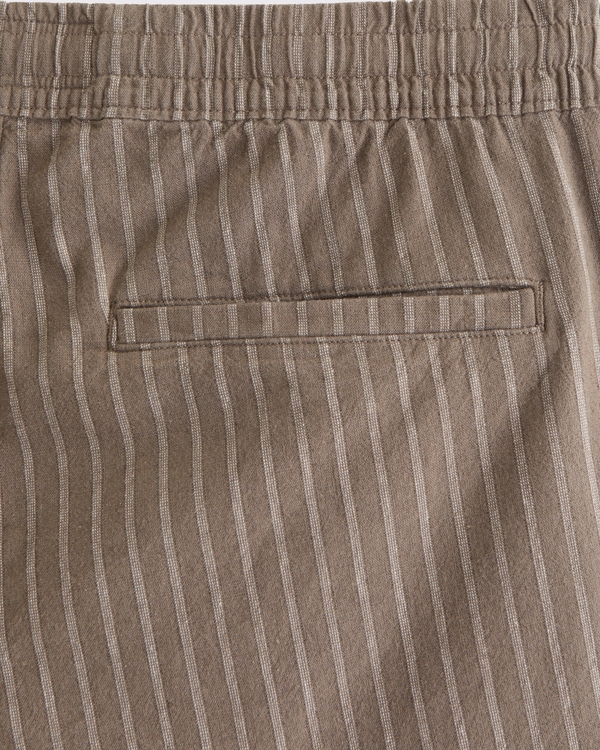 Linen-Blend Pull-On Short